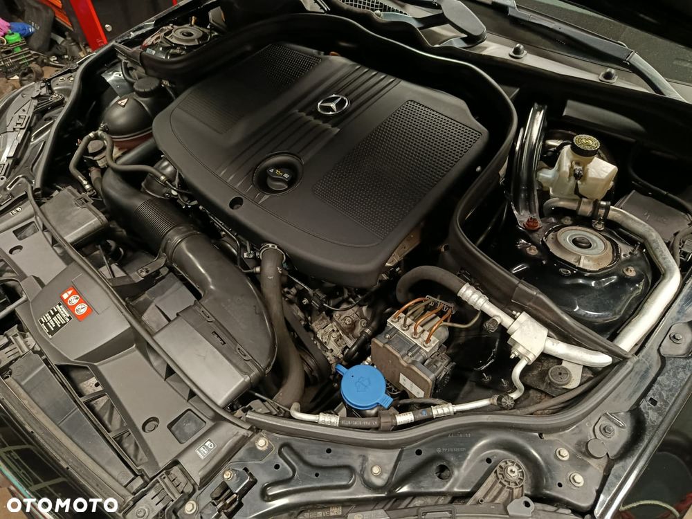 Mercedes-Benz Klasa E 200 CDI DPF BlueEFFICIENCY Automatik Avantgarde - 20