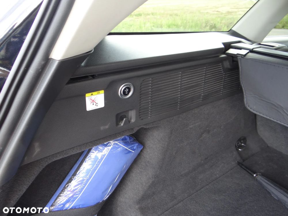 Ford Mondeo 2.0 EcoBlue Titanium - 21