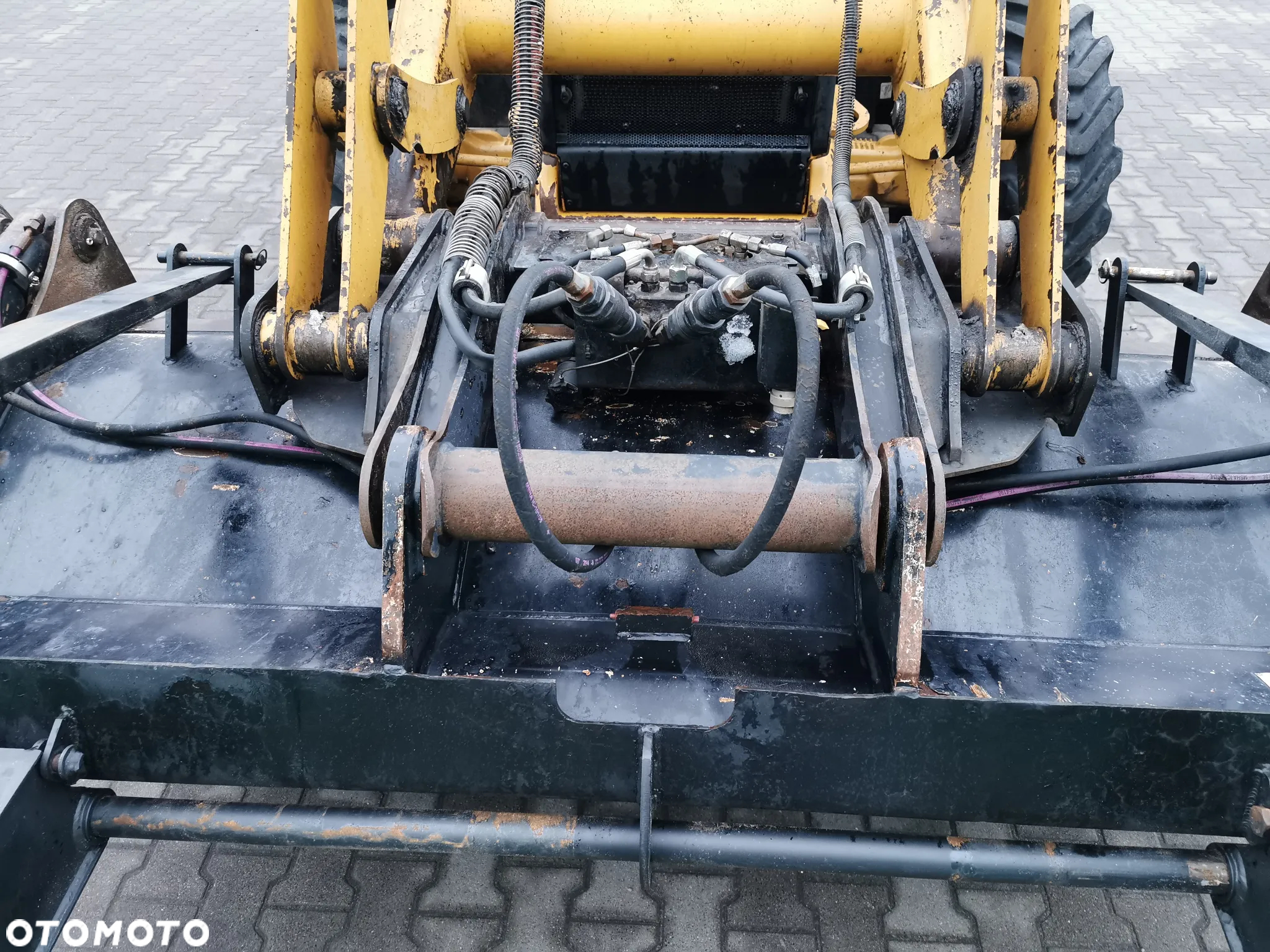 Caterpillar CAT 432F2 Wecon niskopodwozie Scania - 8