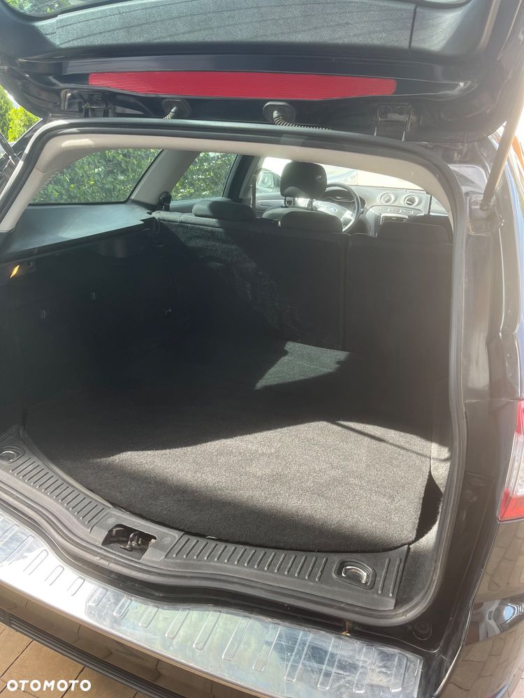 Ford Mondeo 2.0 TDCi Titanium - 4
