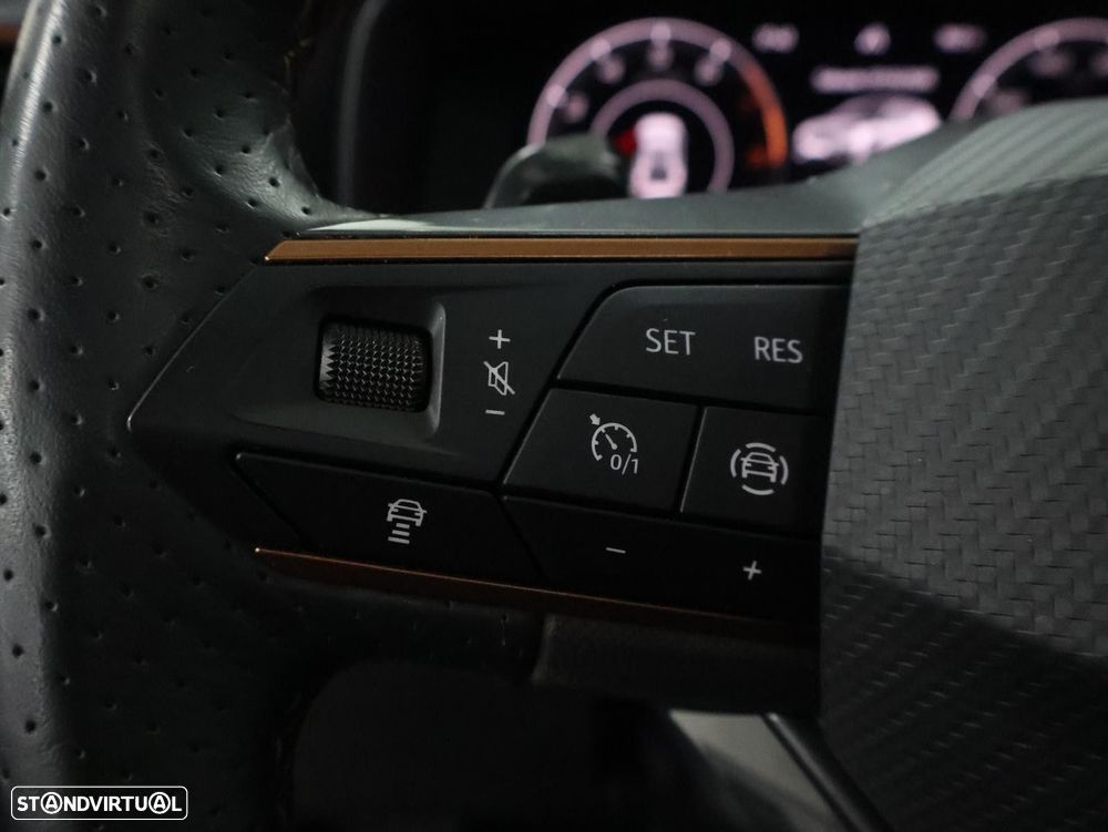 Cupra Leon 1.5 eTSI MID DSG - 17