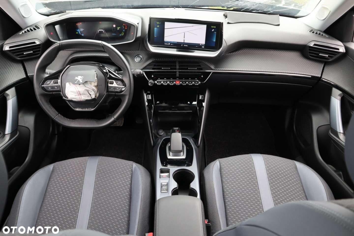 Peugeot 2008 Elektro Allure - 32