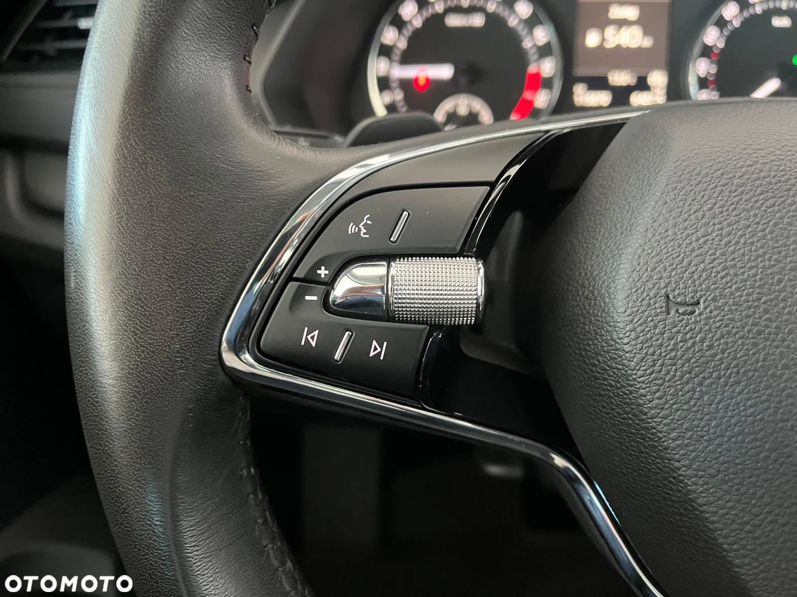 Skoda Octavia 2.0 TDI Ambition DSG - 23