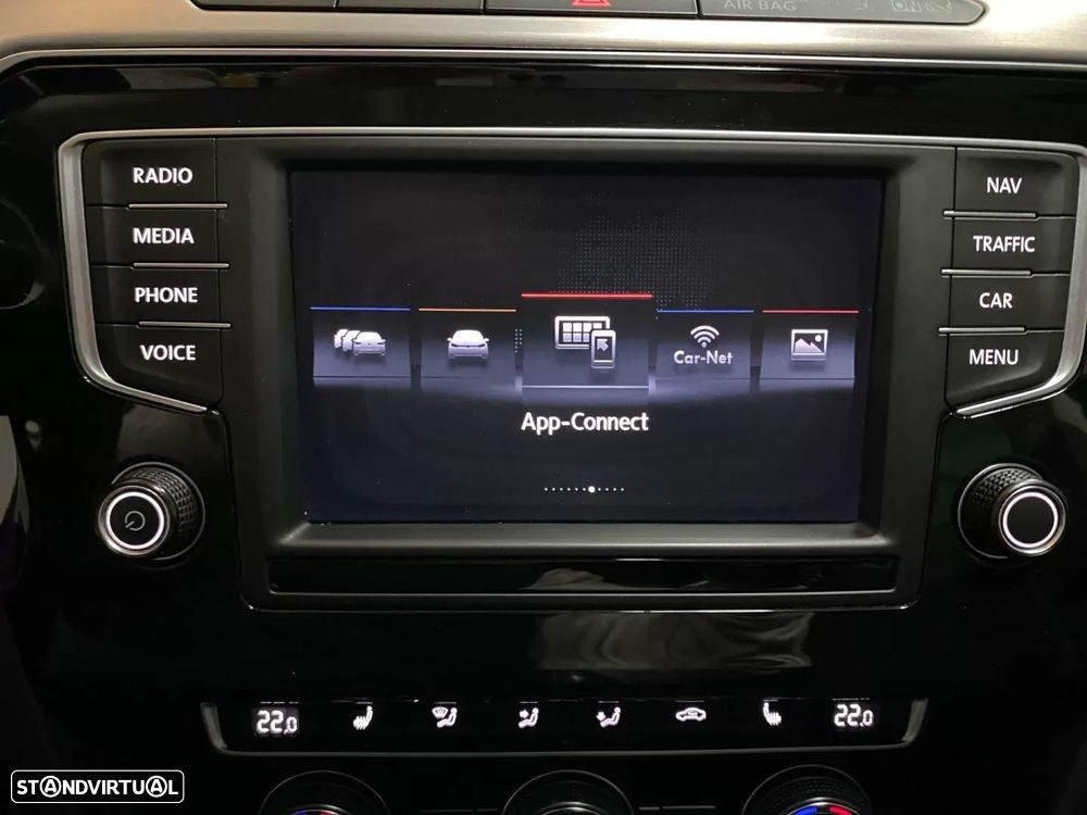 VW Passat Variant 2.0 TDi Confortline - 13