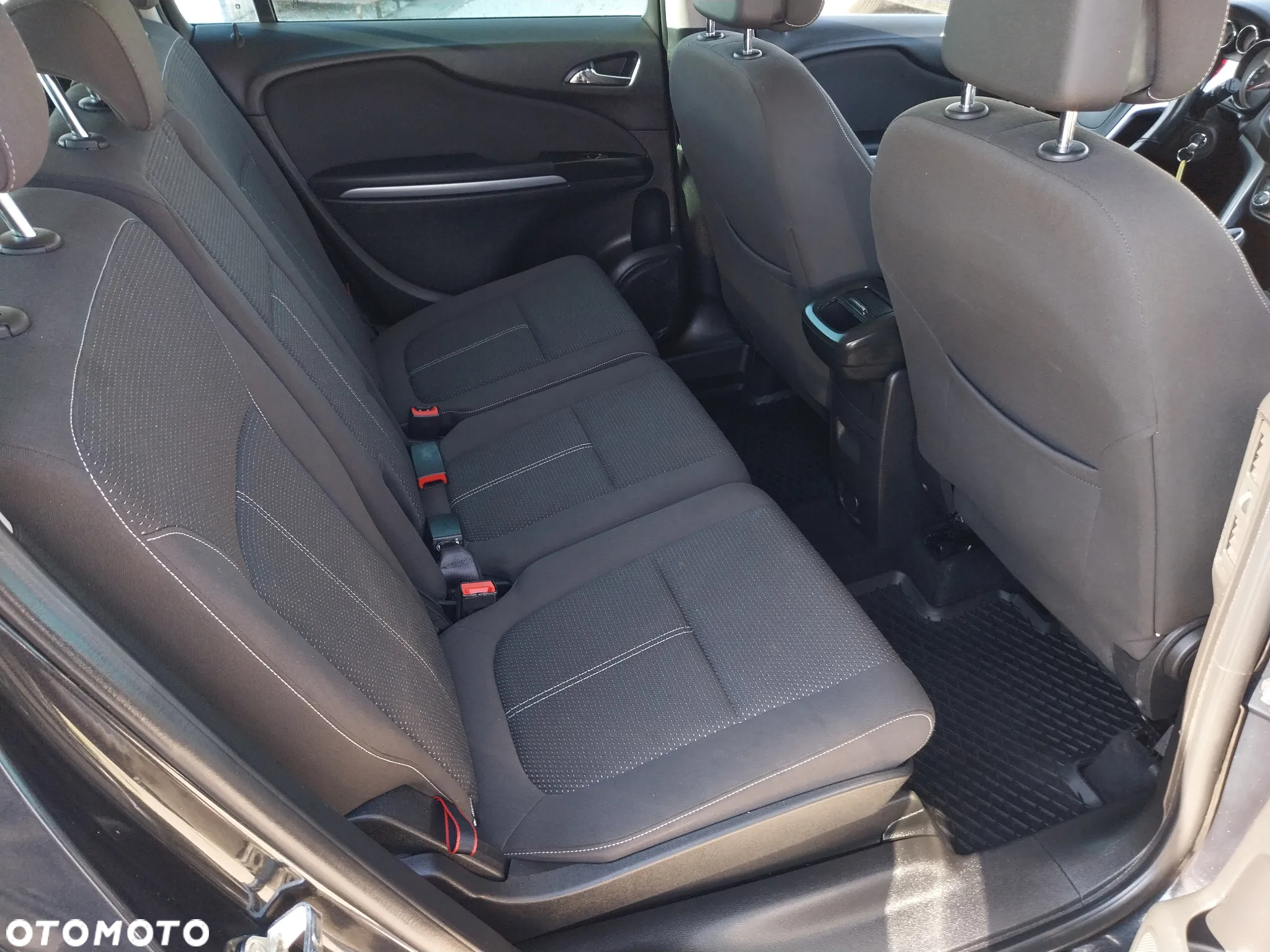 Opel Zafira 2.0 CDTI Enjoy EU6 - 39