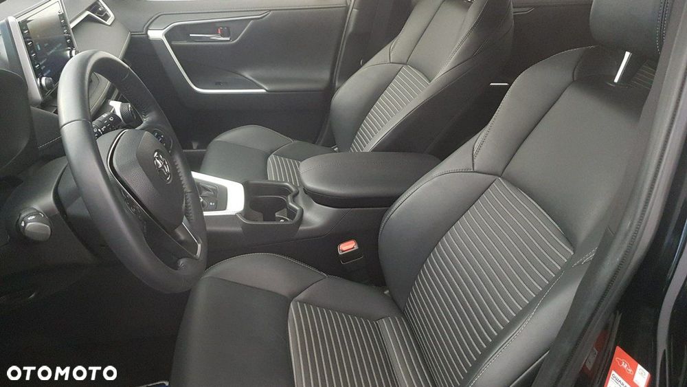 Toyota RAV4 - 12