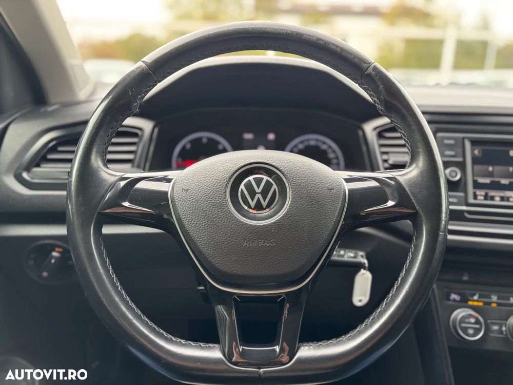 Volkswagen T-ROC - 13