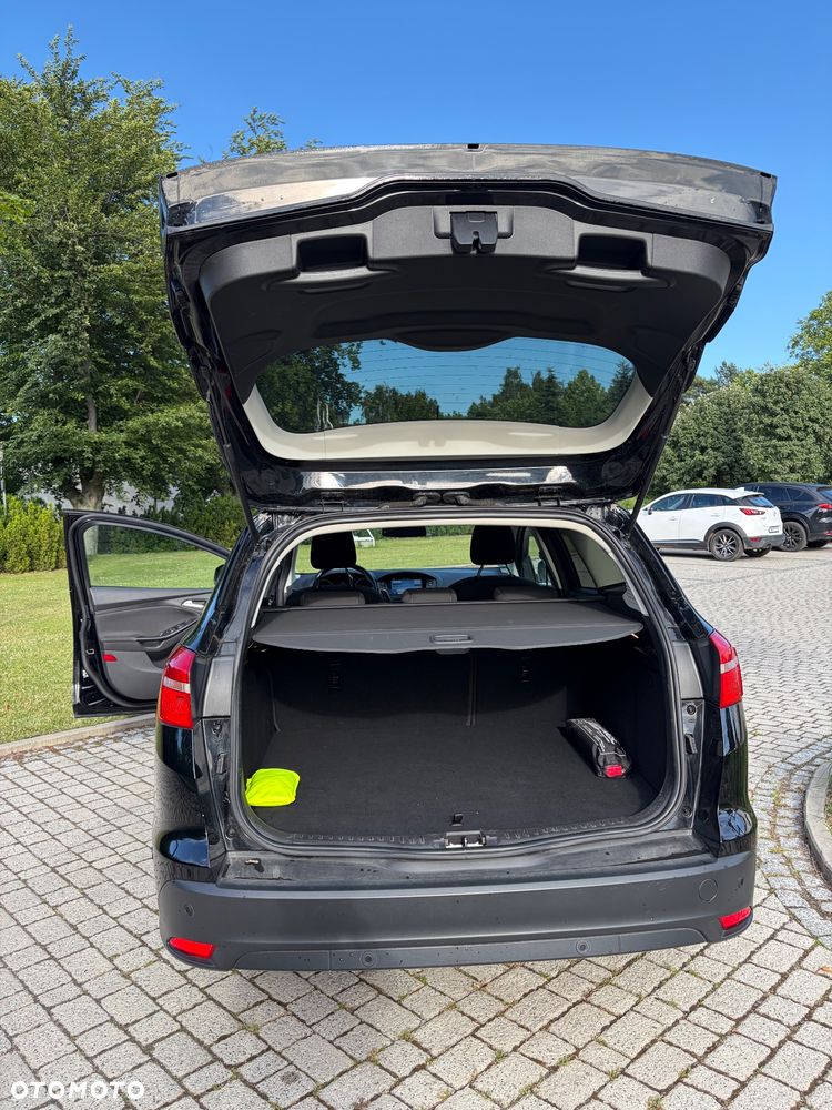 Ford Focus 1.0 EcoBoost STart-Stopp-System TITANIUM - 28