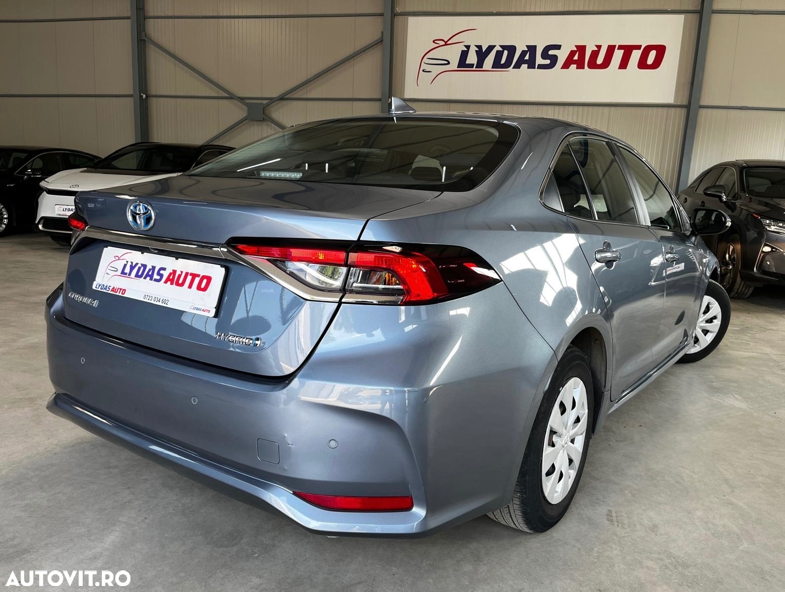 Toyota Corolla 1.8 HSD Business - 5