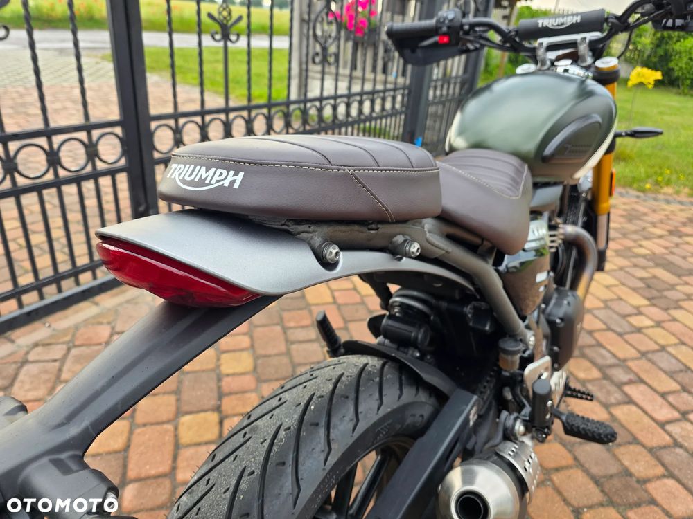 Triumph Scrambler - 40