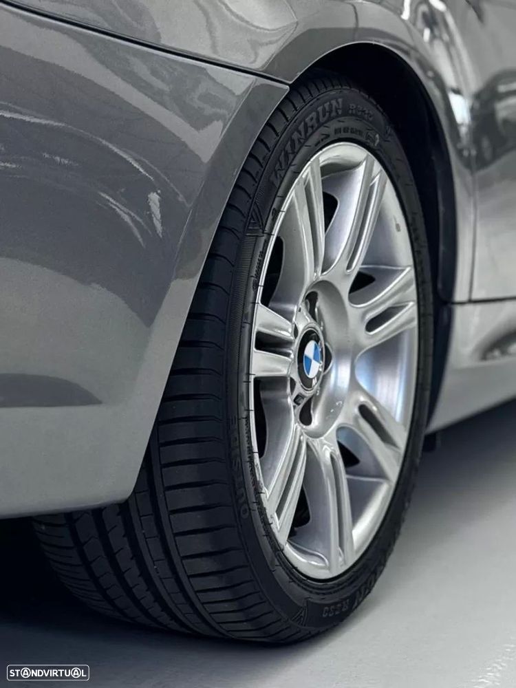 BMW 318 d Pack M - 23