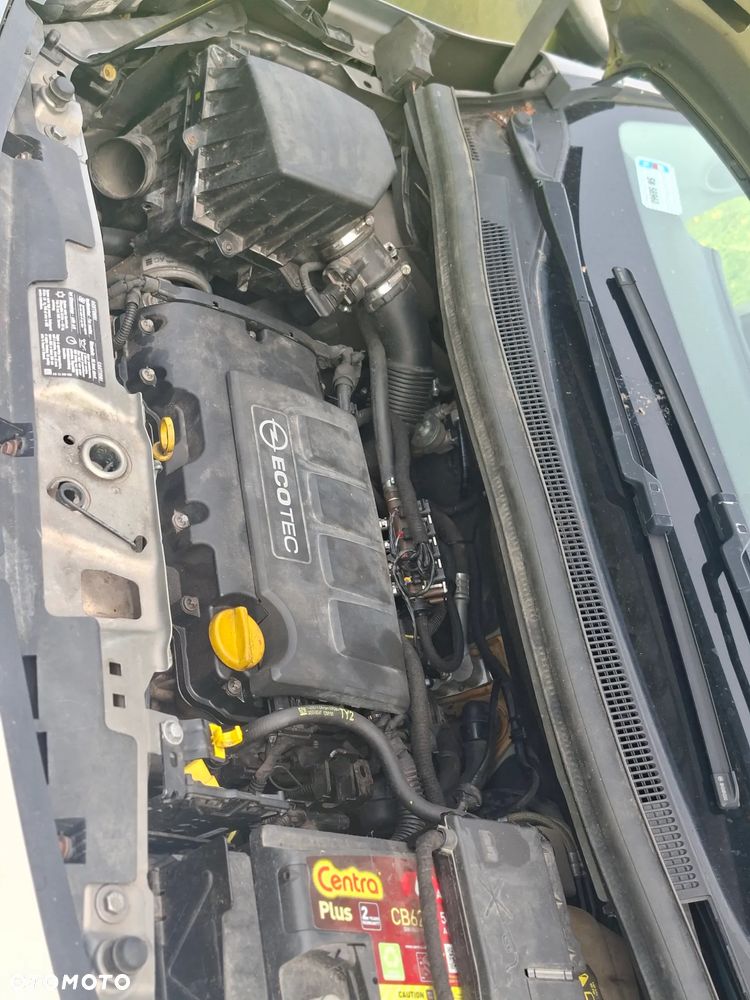 Opel Meriva - 11