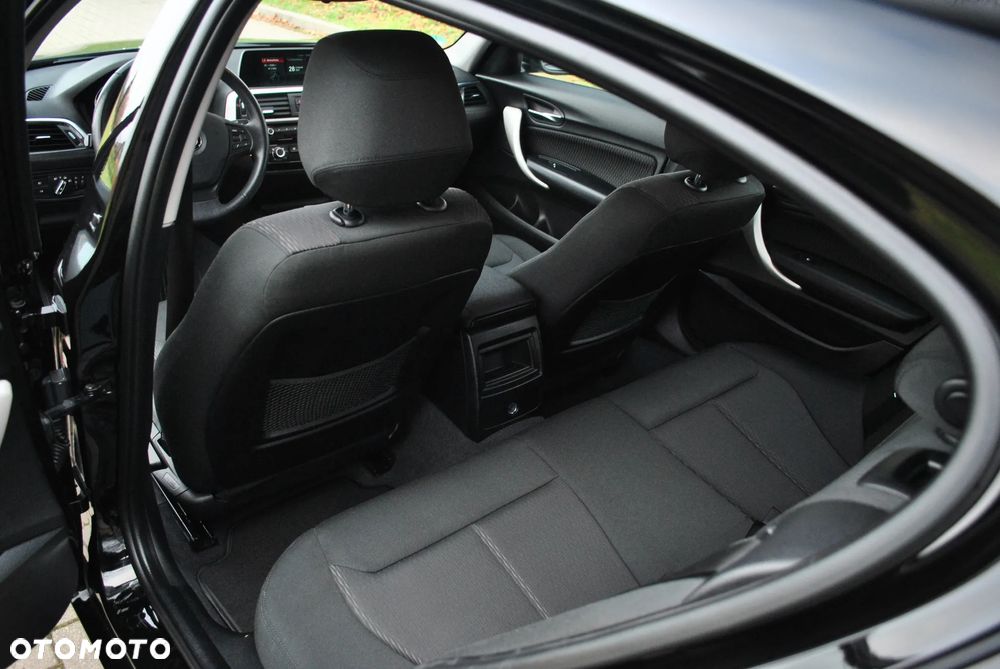 BMW Seria 1 116i Edition Metropolitan - 8