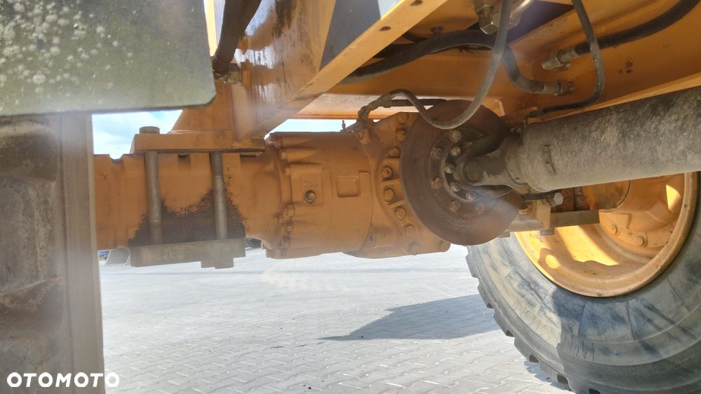 Liebherr L534 - 12