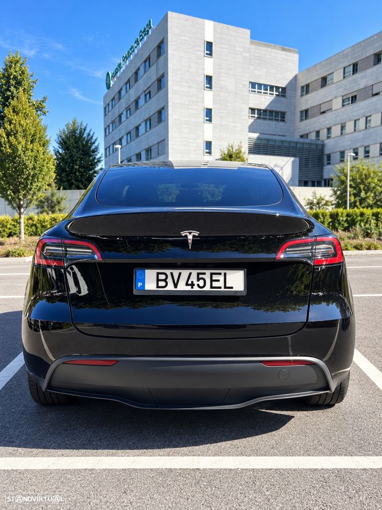 Tesla Model Y RWD - 2
