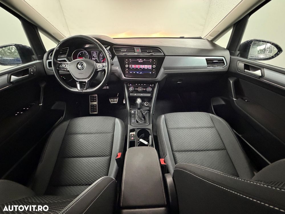 Volkswagen Touran 2.0 TDI SCR DSG ACTIVE - 18