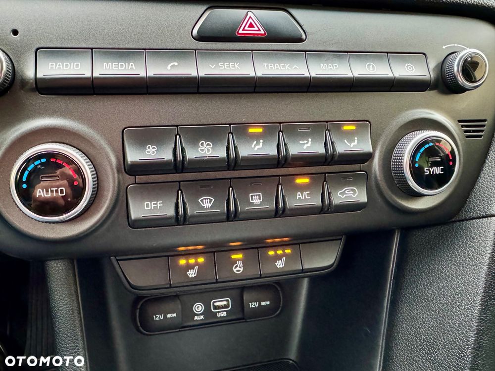 Kia Sportage 1.7 CRDI Business Line L 2WD - 23