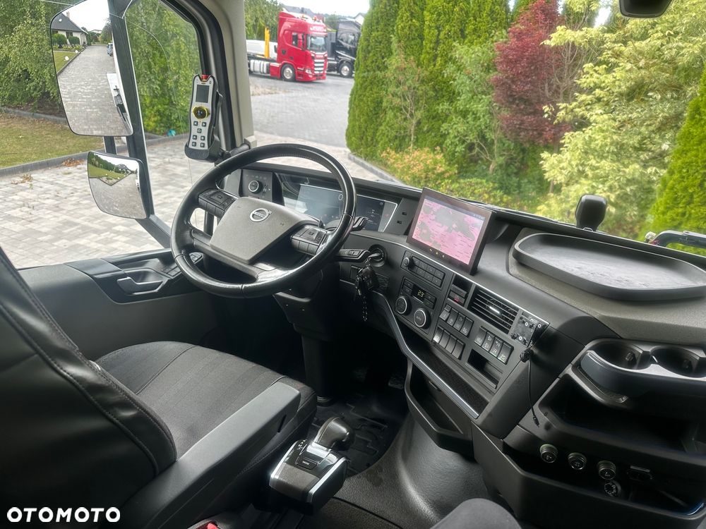 Volvo / FH460 / 6X2 / HAKOWIEC / MEILLER -KIPPER / Oś-SKRĘTNA-PODNOSZONA / - 35