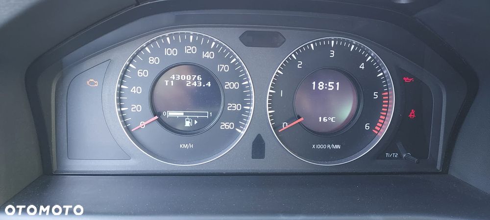 Volvo V70 2.0D Momentum - 9