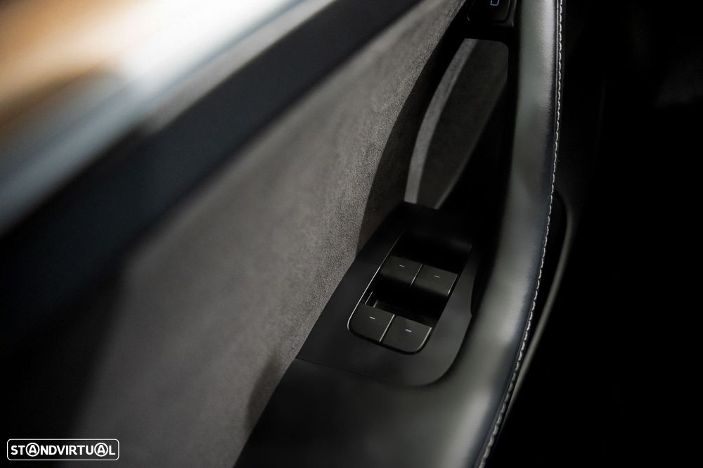 Tesla Model 3 Long Range Tração Traseira - 13