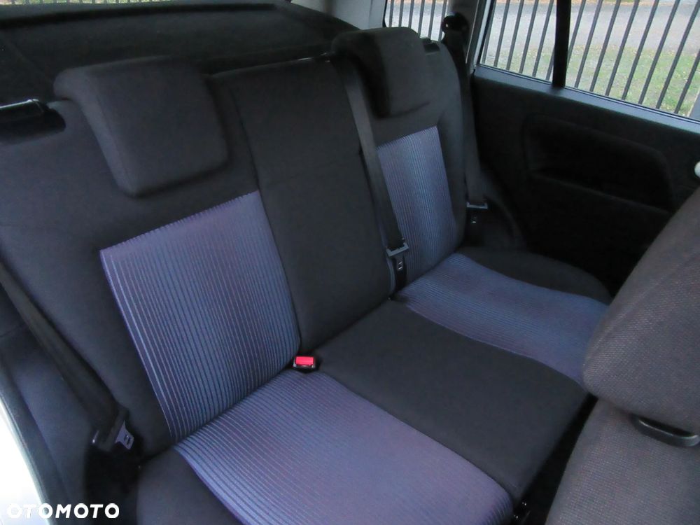 Ford Fusion 1.4 Elegance - 13