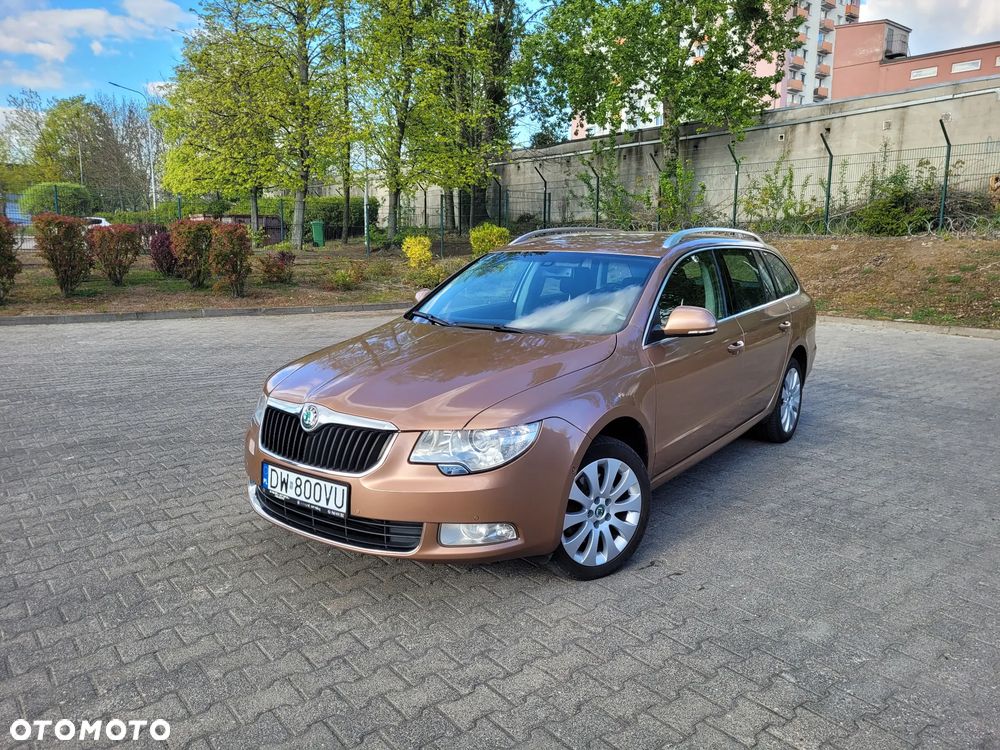 Skoda Superb 2.0 TDI Ambition DSG - 1