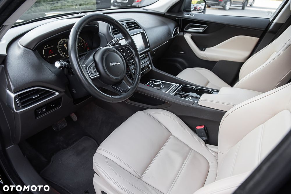 Jaguar F-Pace 2.0 i4D AWD Prestige - 15