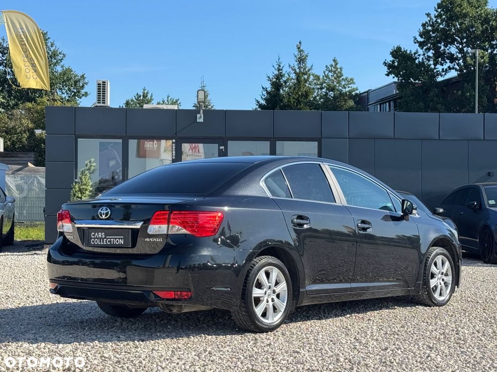 Toyota Avensis 1.8 Premium MS - 5