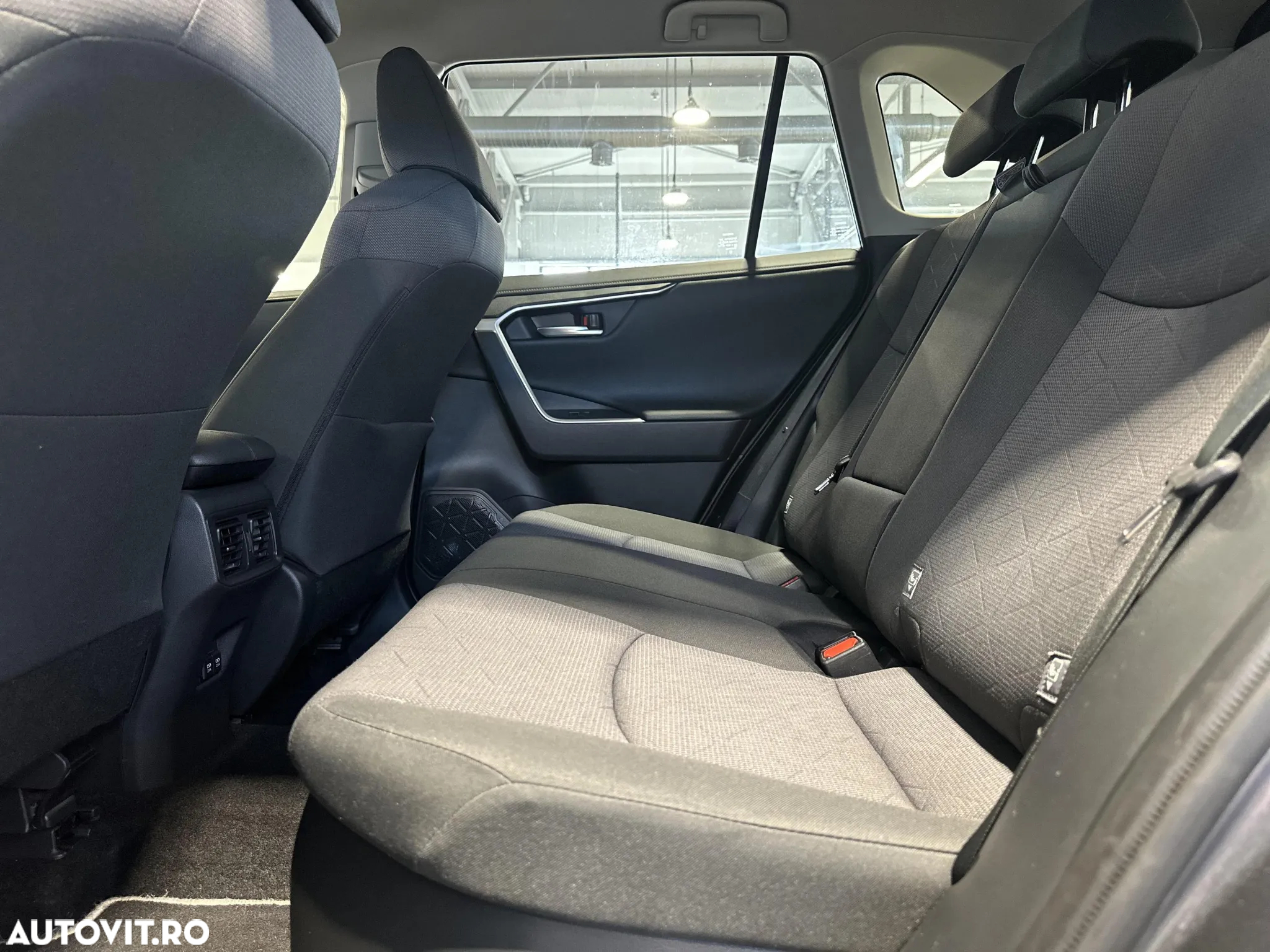 Toyota RAV4 2.5 4x2 Hybrid - 12