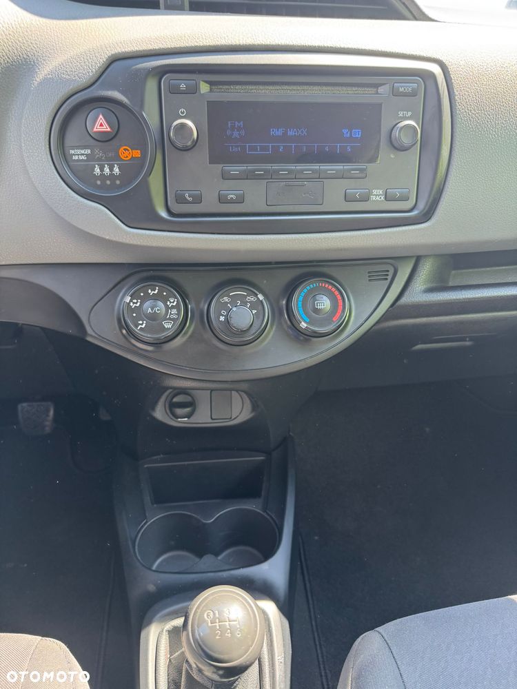 Toyota Yaris 1.5 Active - 12