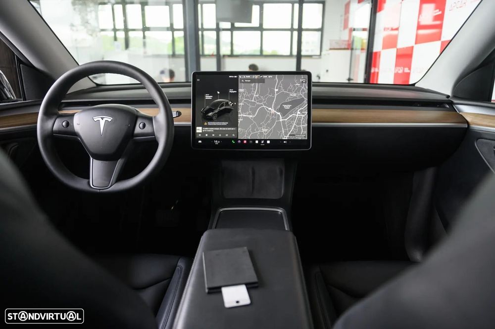Tesla Model Y Long Range RWD - 51