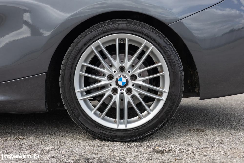 BMW 218 d Cabrio Pack M Auto - 26