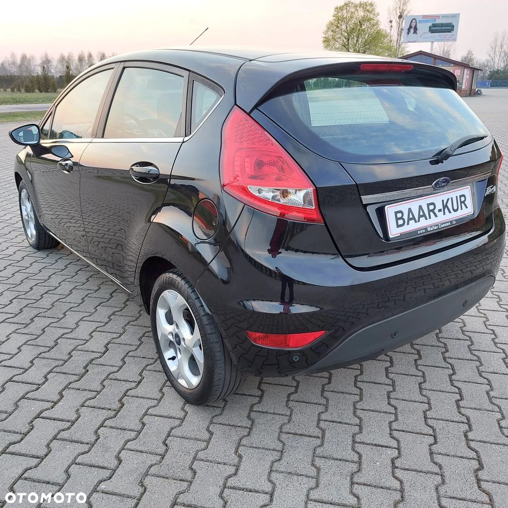 Ford Fiesta 1.25 Titanium EU5 - 11