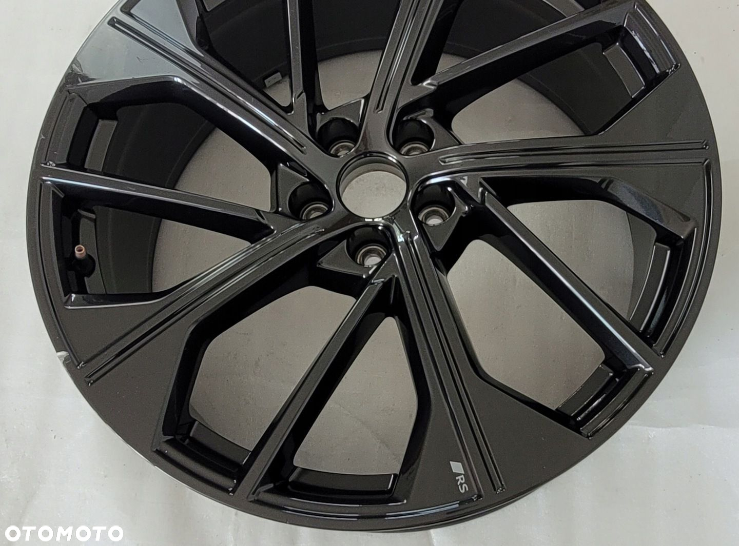 FELGA AUDI Q5 RS 8,5x21 21 ET34 5X112 80A601025BQ - 8