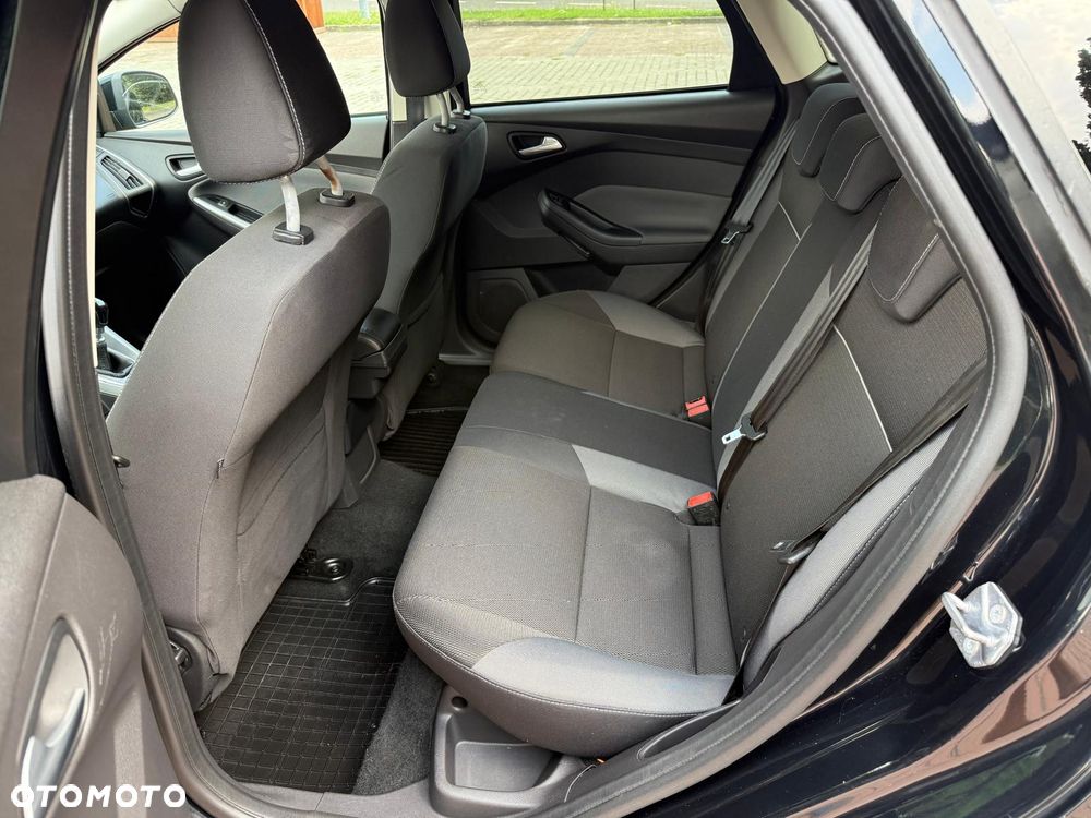 Ford Focus 1.0 EcoBoost Trend - 30