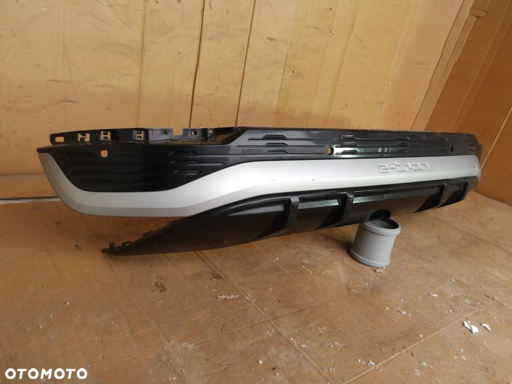 DOKLADKA ZDERZAK TYL AUDI E TRON 4KE807833C - 11