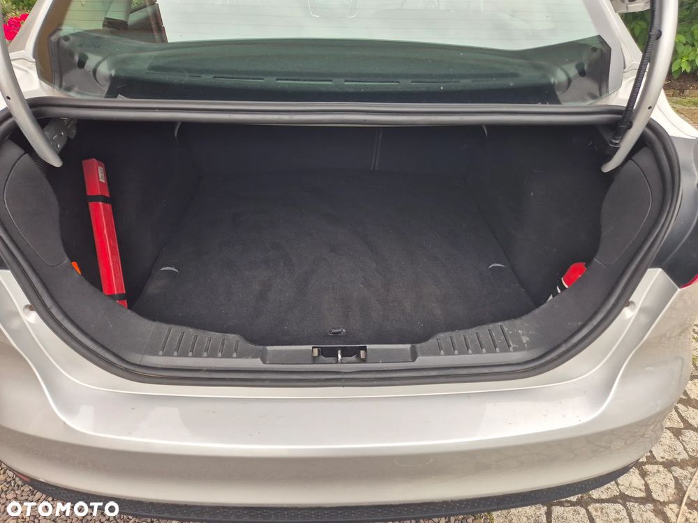 Ford Focus 1.6 Trend - 9