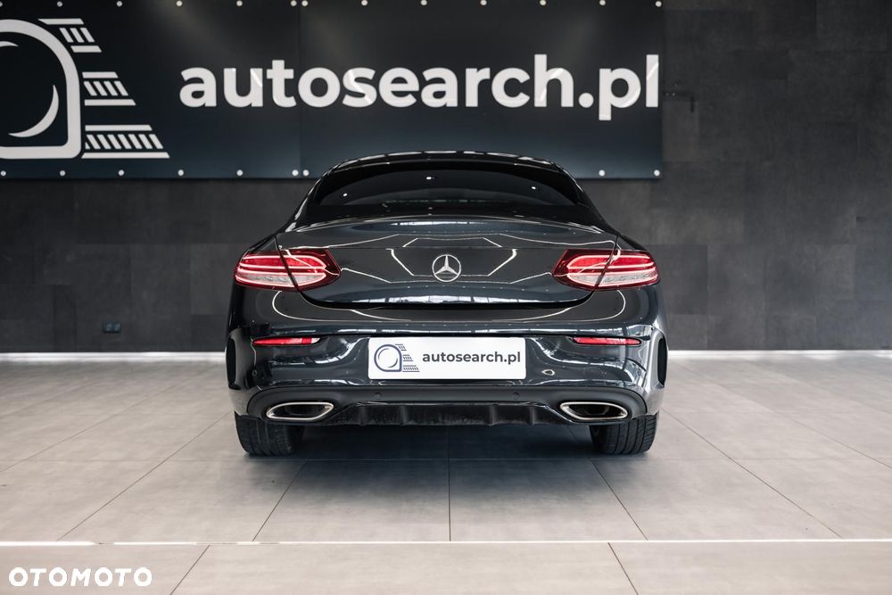 Mercedes-Benz Klasa C 300 9G-TRONIC - 6