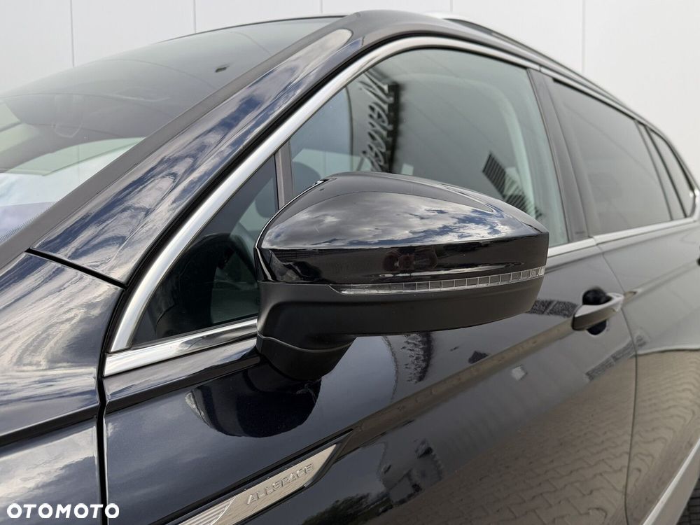 Volkswagen Tiguan Allspace 2.0 TDI 4Mot Elegance DSG - 11