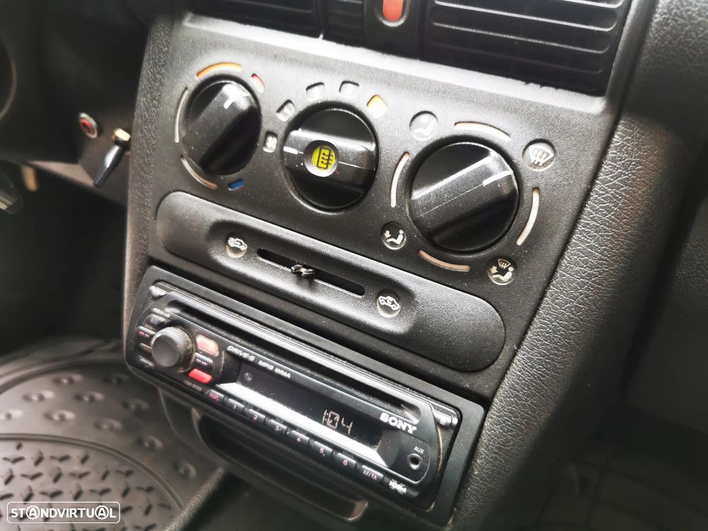 Opel Corsa 1.5 TD Sport - 18