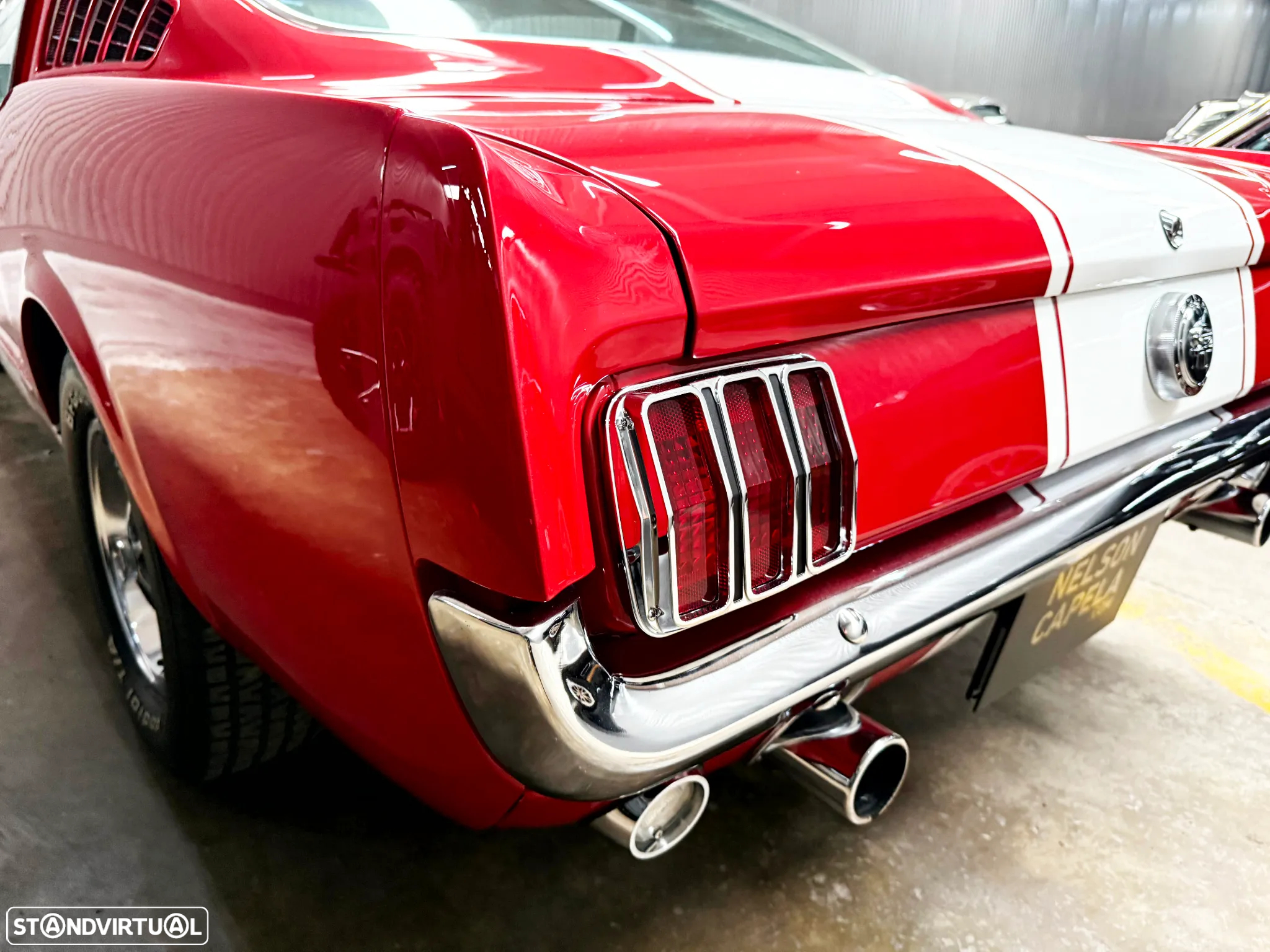 Ford Mustang - 52