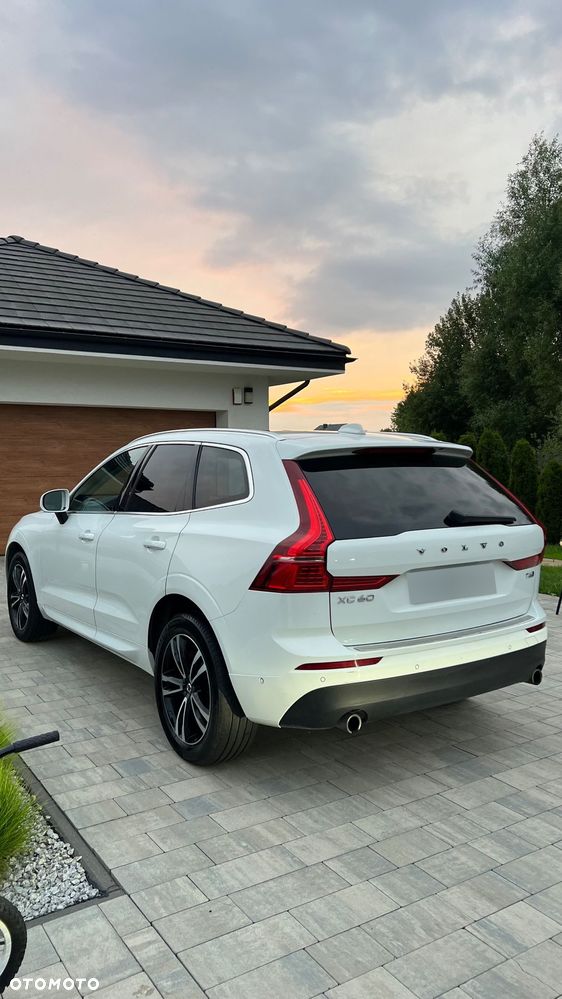 Volvo XC 60 T6 AWD Geartronic Momentum - 2