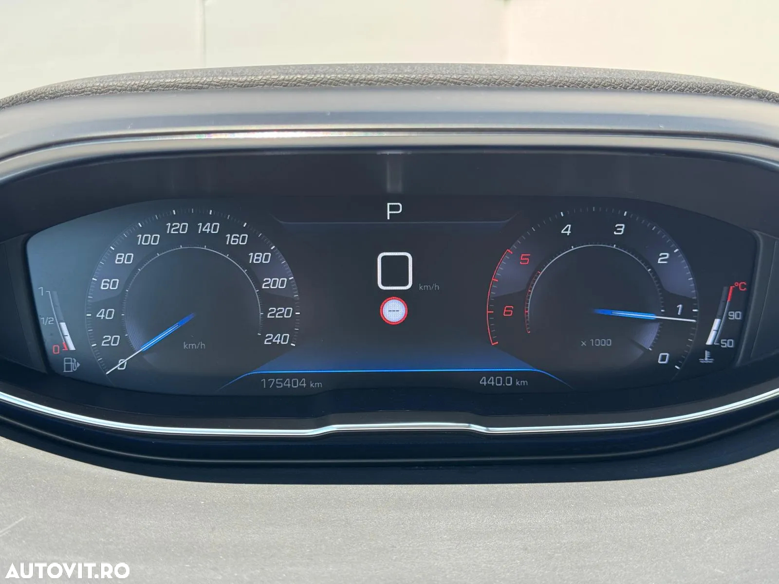 Peugeot 5008 1.5L BlueHDI EAT8 S&S Allure Pack - 29