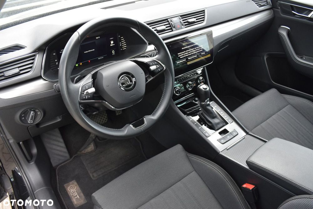 Skoda Superb 2.0 TDI SCR Style DSG - 9