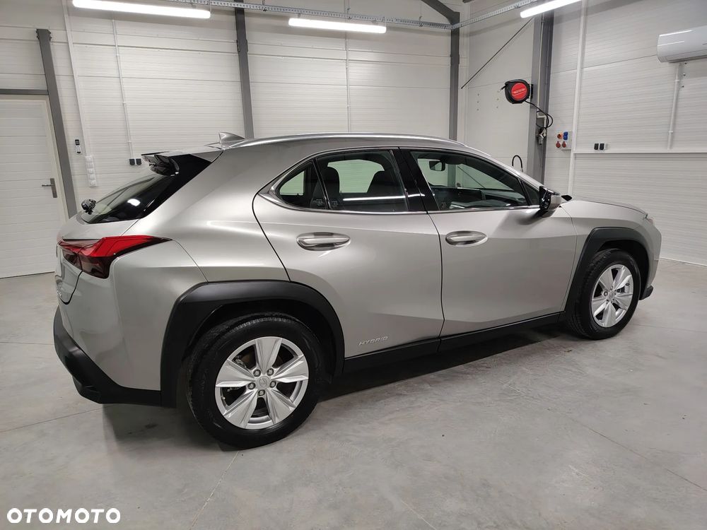 Lexus UX 250h Elegance 2WD - 13