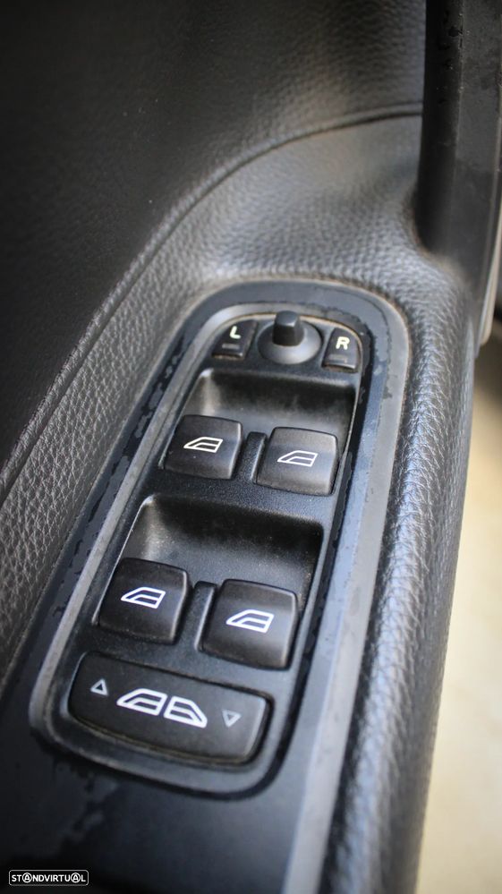 Volvo C70 2.4 D5 Summum Geartronic - 13