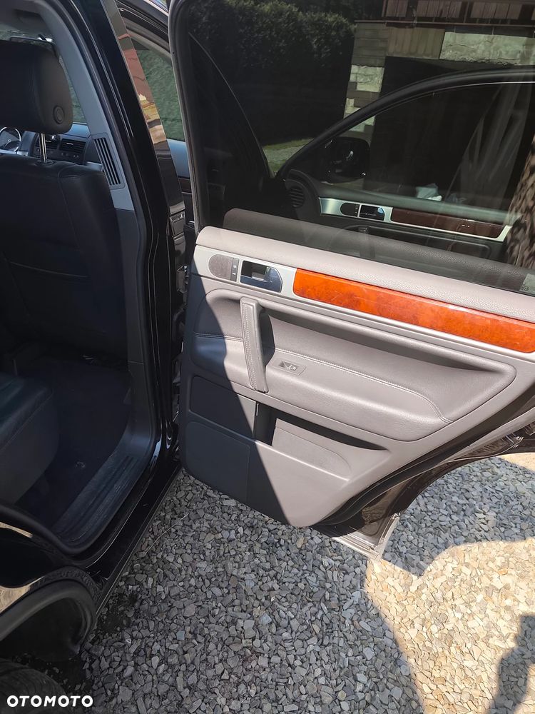 Volkswagen Touareg 2.5 R5 TDI Tiptr - 10
