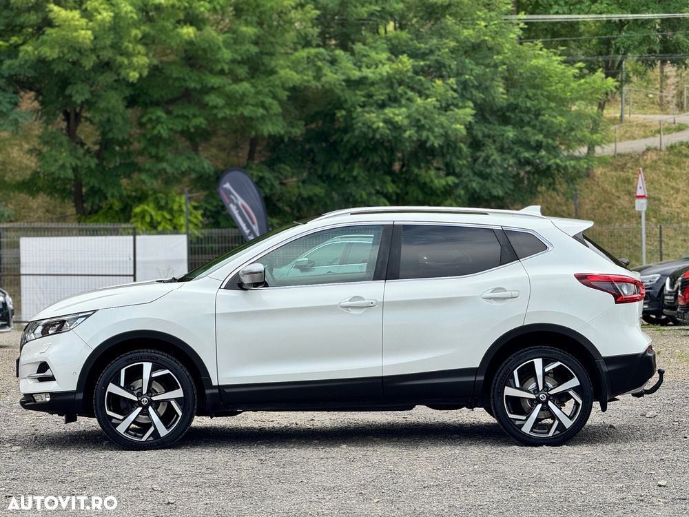 Nissan Qashqai 1.6 DCI Xtronic TEKNA - 3