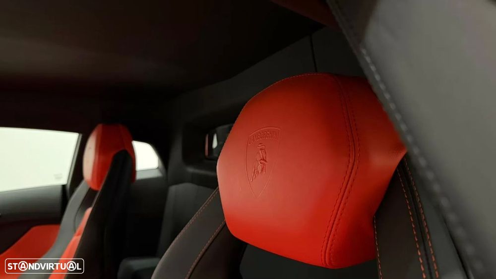 Lamborghini Aventador 6.5 V12 LP700-4 - 31