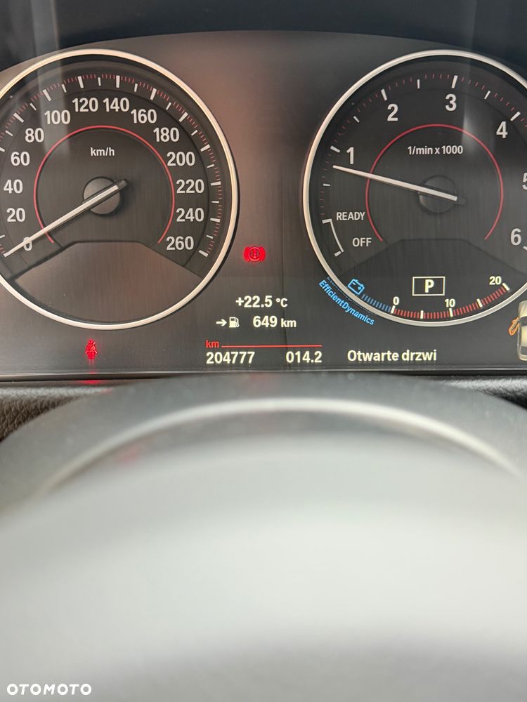 BMW Seria 3 318d - 15